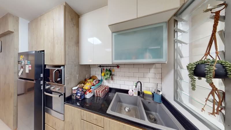 443B Fajar Road, 443B Fajar Road, 3 Bedrooms, 1,216 sqft, HDB Flat For Sale, by Steven Lin, 500128570 - Kitchen - PropertyGuru.com.sg