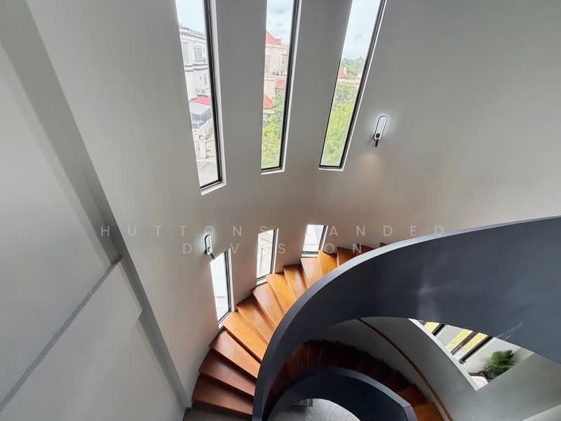 Modern Luxury Bungalow in Kew Drive, Kew drive, 7 Bedrooms, 8,800 sqft, Detached House For Sale, by Leon Lim, 500128577 - Interior - PropertyGuru.com.sg
