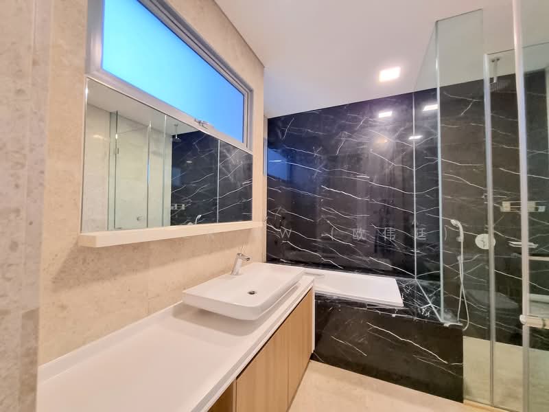 Woodhaven, 71 Woodgrove Avenue, 4 Bedrooms, 3,358 sqft, Condominium For Sale, by Xavier Aw (欧伟廷), 500128583 - Bathroom - PropertyGuru.com.sg