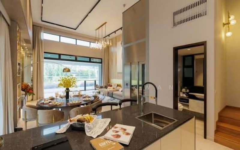 ⭐️Belgravia Ace Brand New Semi-D ⭐️ Tranquil Pool Facing, BELGRAVIA DRIVE, 5 Bedrooms, 4,058 sqft, Cluster House For Sale, by Ng Lay Kwan, 500128591 - Living Room - PropertyGuru.com.sg