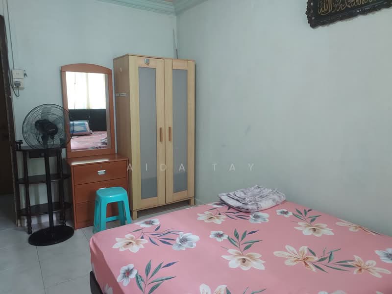 343 Clementi Avenue 5, 343 Clementi Avenue 5, Room Rental, 160 sqft, HDB Flat For Rent, by Aida Tay, 500128607 - Bedroom - PropertyGuru.com.sg