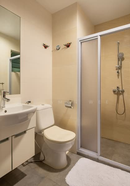 Regal 35, 15 Lorong 35 Geylang, 2 Bedrooms, 1,796 sqft, Apartment For Rent, by Benjamin Wee, 500128616 - Bathroom - PropertyGuru.com.sg