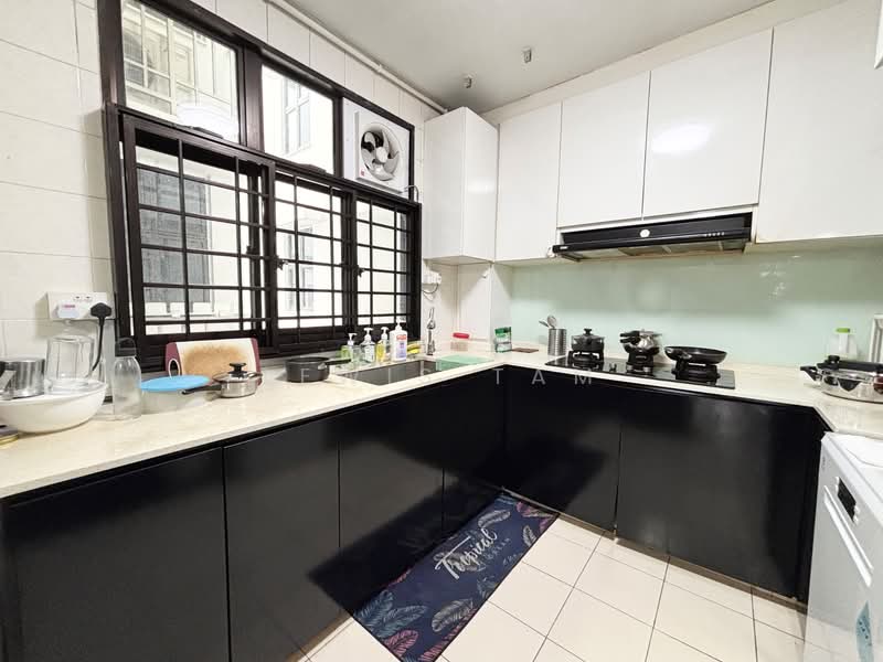 339A Sembawang Close, 339A Sembawang Close, 4 Bedrooms, 1,195 sqft, HDB Flat For Sale, by Lewis Tam, 500128620 - Kitchen - PropertyGuru.com.sg
