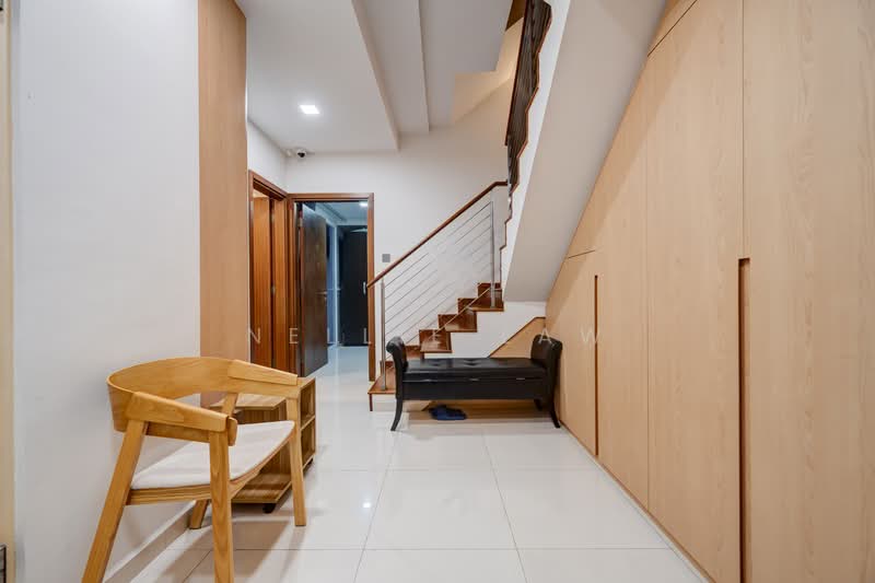 Palm Grove Regency, Palm Grove Avenue, 5 Bedrooms, 2,939 sqft, Terraced House For Sale, by Nellie Law, 500128645 - Entrance - PropertyGuru.com.sg