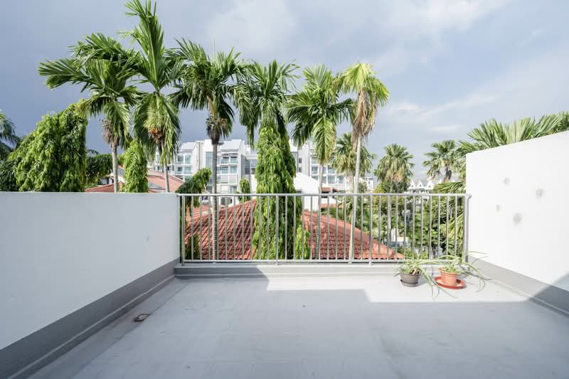 Palm Grove Regency, Palm Grove Avenue, 5 Bedrooms, 2,939 sqft, Terraced House For Sale, by Nellie Law, 500128645 - Roof Terrace - Wellness Hideaway - PropertyGuru.com.sg