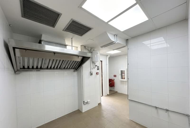 Smith Street, Smith Street, 1,009 sqft, Shop / Shophouse For Rent, by Carmen Ho, 500128652 - Kitchen - CommercialGuru.com.sg