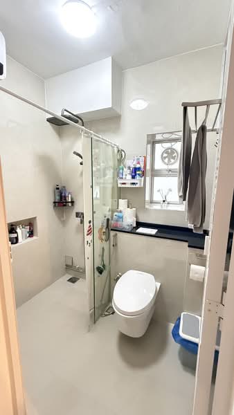 79 Chay Yan Street, 79 Chay Yan Street, 2 Bedrooms, 872 sqft, Walk-up Apartment For Sale, by Janelle Ho, 500128660 - Bathroom - PropertyGuru.com.sg
