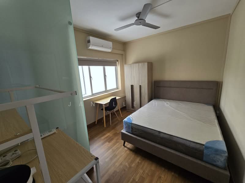 79 Chay Yan Street, 79 Chay Yan Street, 2 Bedrooms, 872 sqft, Walk-up Apartment For Sale, by Janelle Ho, 500128660 - Bedroom - PropertyGuru.com.sg