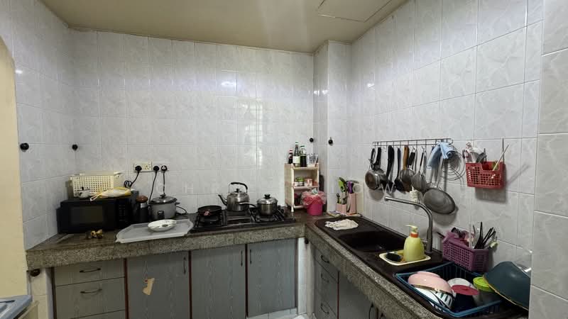 Park Court, 9 Lorong 101 Changi, 3 Bedrooms, 936 sqft, Condominium For Sale, by Chris Siow, 500128685 - Kitchen - PropertyGuru.com.sg