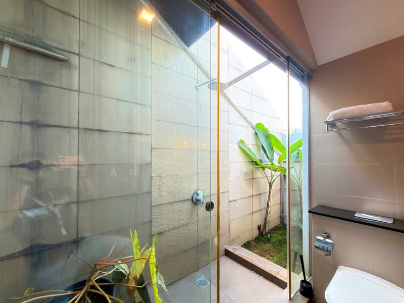 Modern 2.5 Storey Corner-T @ Seletar Hills Estate, , 5 Bedrooms, 3,600 sqft, Corner Terrace For Sale, by Anselm Teo, 500128689 - Bathroom - PropertyGuru.com.sg