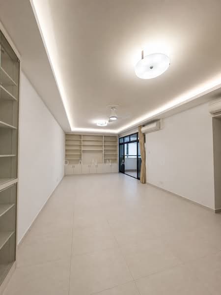 Mandarin Gardens, 5 Siglap Road, 4 Bedrooms, 1,571 sqft, Condominium For Sale, by Joanna Hu, 500128691 - Living Room - PropertyGuru.com.sg