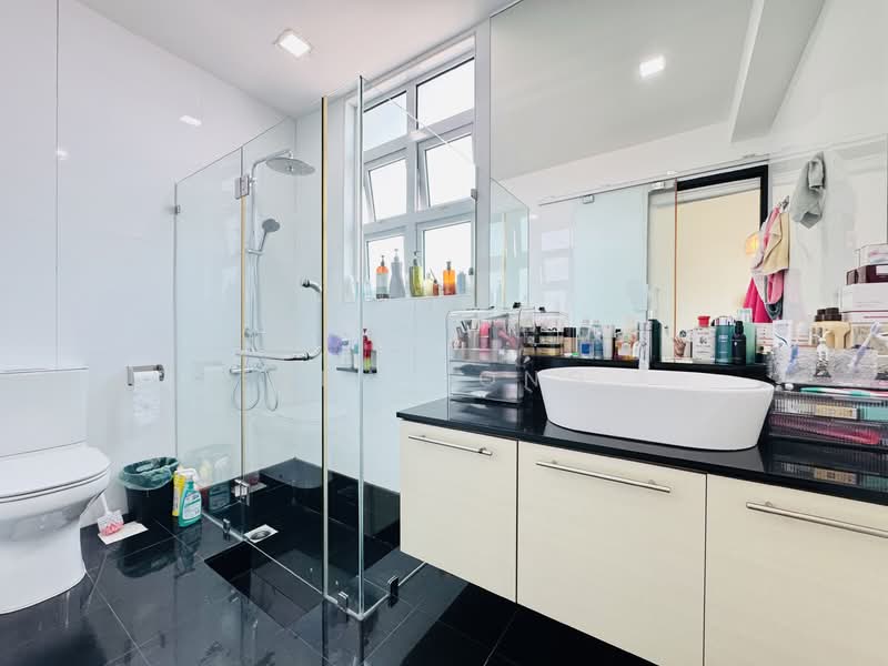 Eton Court, 47 Lorong N Telok Kurau, 3 Bedrooms, 1,592 sqft, Condominium For Sale, by Ada Rong, 500128692 - Master Bathroom - PropertyGuru.com.sg