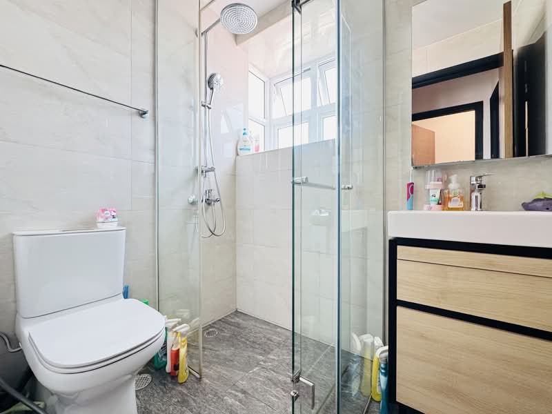 Eton Court, 47 Lorong N Telok Kurau, 3 Bedrooms, 1,592 sqft, Condominium For Sale, by Ada Rong, 500128692 - Common Bathroom - PropertyGuru.com.sg