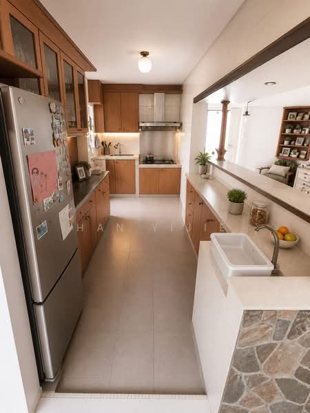 290F Bukit Batok Street 24, 290F Bukit Batok Street 24, 3 Bedrooms, 1,108 sqft, HDB Flat For Sale, by Han Yijie, 500128705 - Kitchen - PropertyGuru.com.sg