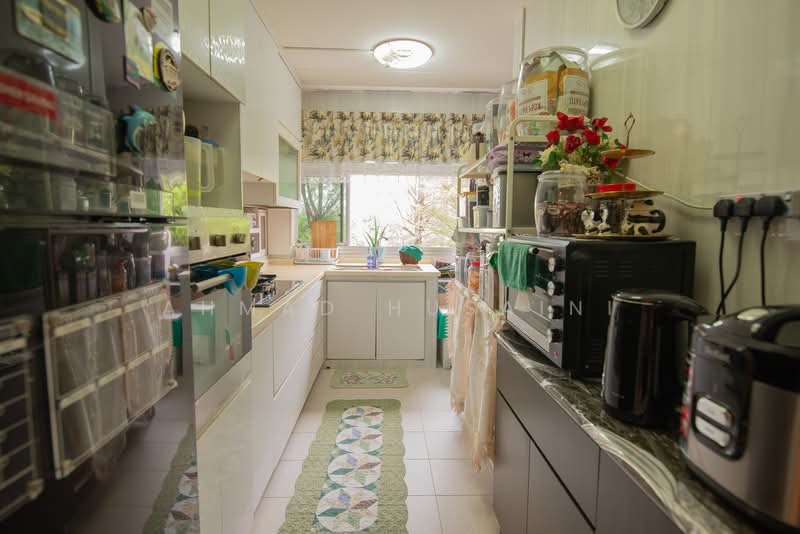 614 Elias Road, 614 Elias Road, 3 Bedrooms, 1,442 sqft, HDB Flat For Sale, by Ahmad Husaini, 500128711 - Kitchen - PropertyGuru.com.sg
