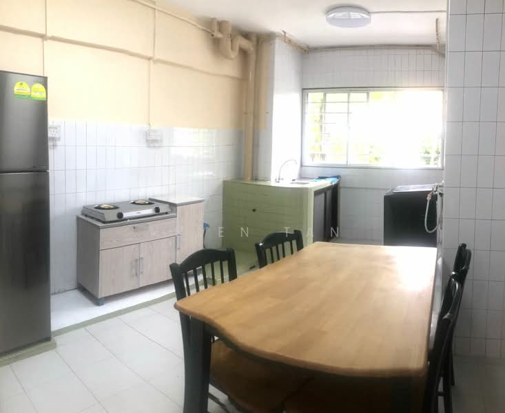 19 Toh Yi Drive, 19 Toh Yi Drive, 2 Bedrooms, 689 sqft, HDB Flat For Rent, by Helen Tan, 500128745 - Kitchen - PropertyGuru.com.sg
