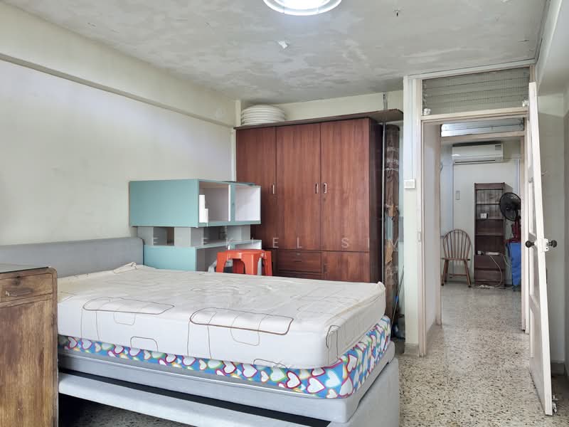 67 Marine Drive, 67 Marine Drive, 3 Bedrooms, 818 sqft, HDB Flat For Sale, by Ezekiel Sim, 500128747 - Master Bedroom - PropertyGuru.com.sg