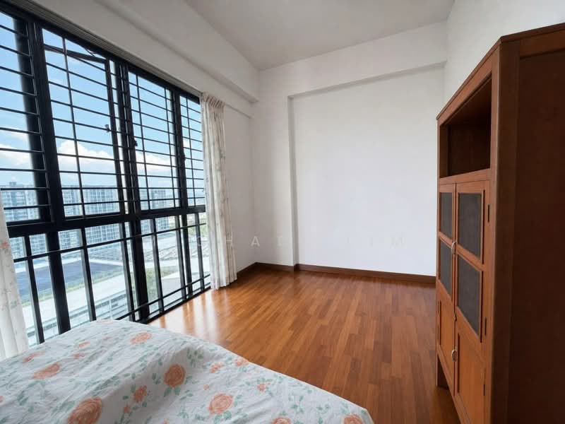 Pinevale, 2 Tampines Street 73, 3 Bedrooms, 1,281 sqft, Condominium For Sale, by Michael Lim, 500128749 - Bedroom - PropertyGuru.com.sg