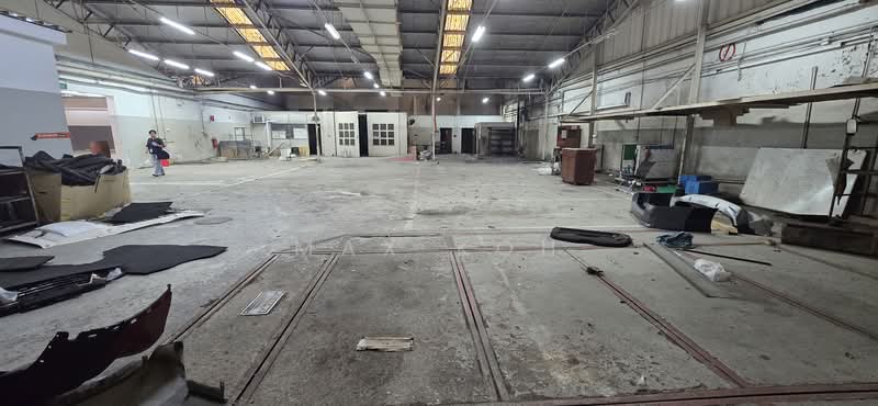 Automotive car workshop at bukit timah, BUKIT TIMAH ROAD, 36,000 sqft, Factory / Workshop (B2) For Rent, by Max Koh, 500128771 - Spray booth, and oven area - CommercialGuru.com.sg