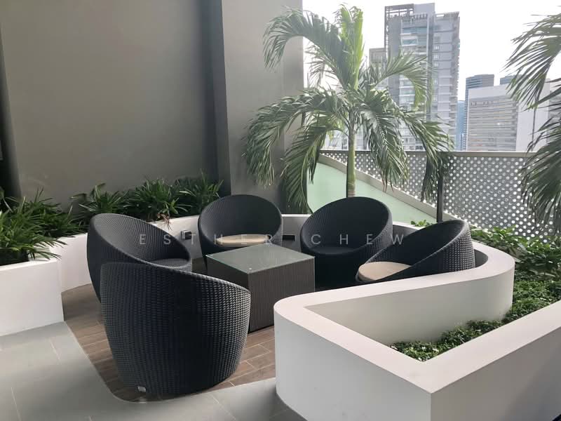 City Gate, 371 Beach Road, Studio, 280 sqft, Apartment For Rent, by Esther Chew, 500128776 - Balcony - PropertyGuru.com.sg