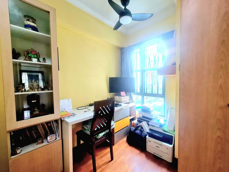 Aquarius By The Park, 3 Bedok Reservoir View, 3 Bedrooms, 1,206 sqft, Condominium For Rent, by Joanne Yeo, 500128781 - Common bedroom Study area - PropertyGuru.com.sg