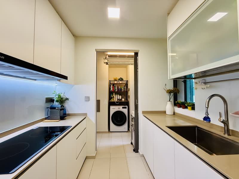 The Topiary, 19 Fernvale Lane, 3 Bedrooms, 1,055 sqft, Executive Condominium For Sale, by Isaac Lee, 500128813 - Kitchen - PropertyGuru.com.sg