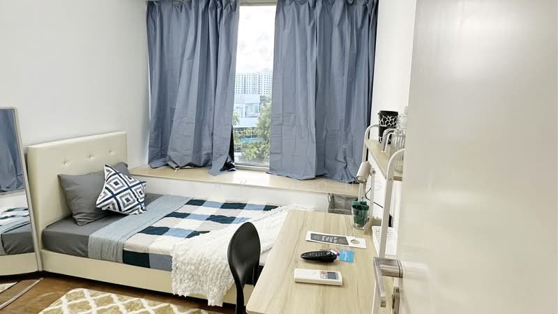 The Centris, 65 Jurong West Central 3, Room Rental, 100 sqft, Apartment For Rent, by Mark Wong, 500128818 - Bedroom - PropertyGuru.com.sg