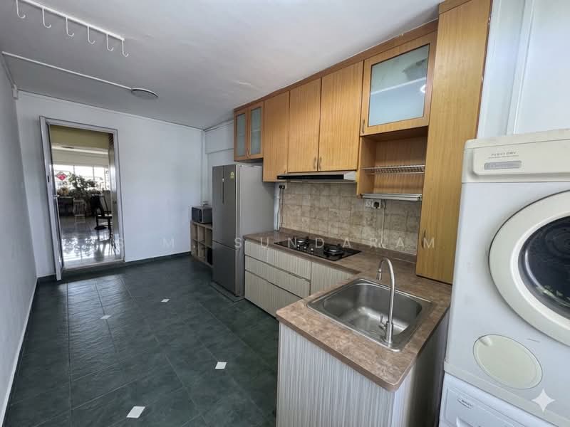 449 Jurong West Street 42, 449 Jurong West Street 42, 3 Bedrooms, 1,119 sqft, HDB Flat For Sale, by S.M. SUNDARAM, 500128832 - Kitchen - PropertyGuru.com.sg