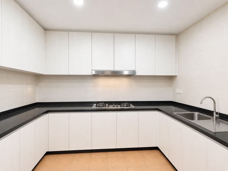 Palm Gardens, 2D Hong San Walk, 4 Bedrooms, 1,216 sqft, Condominium For Sale, by Adrian Lee 李俊汶, 500128846 - Kitchen - PropertyGuru.com.sg