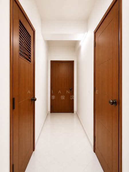 Palm Gardens, 2D Hong San Walk, 4 Bedrooms, 1,216 sqft, Condominium For Sale, by Adrian Lee 李俊汶, 500128846 - Corridor - PropertyGuru.com.sg