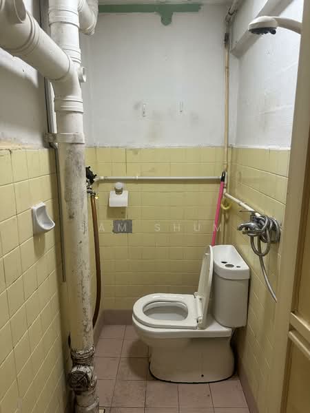67 Circuit Road, 67 Circuit Road, 2 Bedrooms, 635 sqft, HDB Flat For Sale, by Sam Shum, 500128865 - Bathroom - PropertyGuru.com.sg