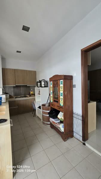Thomson Hill Estate, Thomson Hills Drive, 5 Bedrooms, 4,800 sqft, Corner Terrace For Sale, by Lesley Loh, 500128867 - Wet Kitchen - PropertyGuru.com.sg