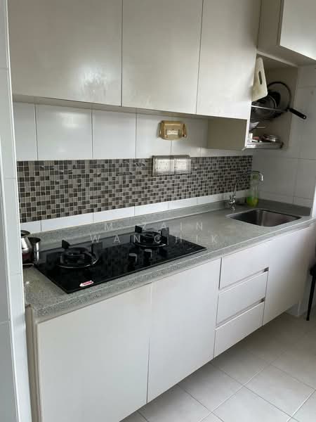 453A Fernvale Road, 453A Fernvale Road, 1 Bedroom, 495 sqft, HDB Flat For Sale, by M Zain Wanchik, 500128868 - Kitchen - PropertyGuru.com.sg