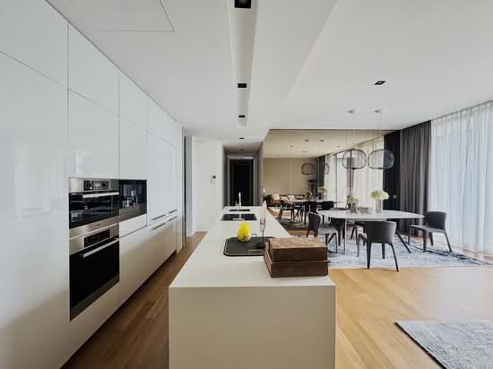 Hilltops Condominium For Sale at S$ 6,500,000 | PropertyGuru Singapore