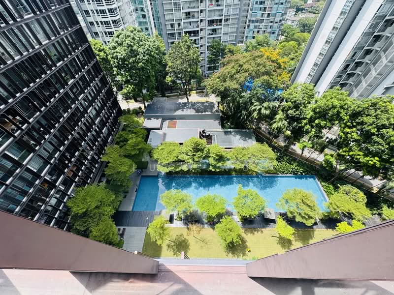 Hilltops, 99 Cairnhill Circle, 3 Bedrooms, 1,819 sqft, Condominium For Sale, by Lucy Wu, 500128880 - Exterior - PropertyGuru.com.sg