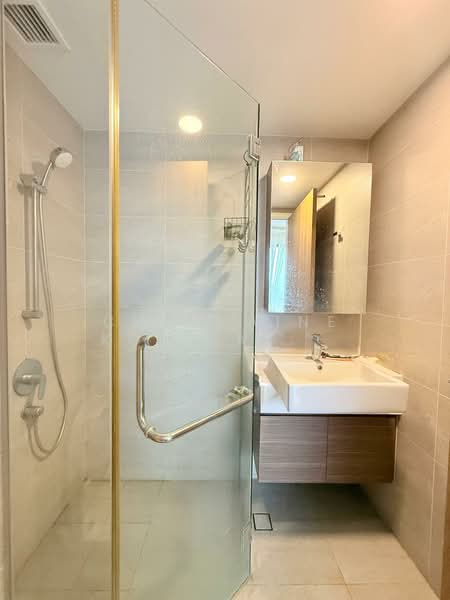 Uptown @ Farrer, 2  Perumal Road Singapore, 2 Bedrooms, 527 sqft, Condominium For Sale, by CHERMAINE Koh Lay Cheng, 500128896 - Bathroom - PropertyGuru.com.sg