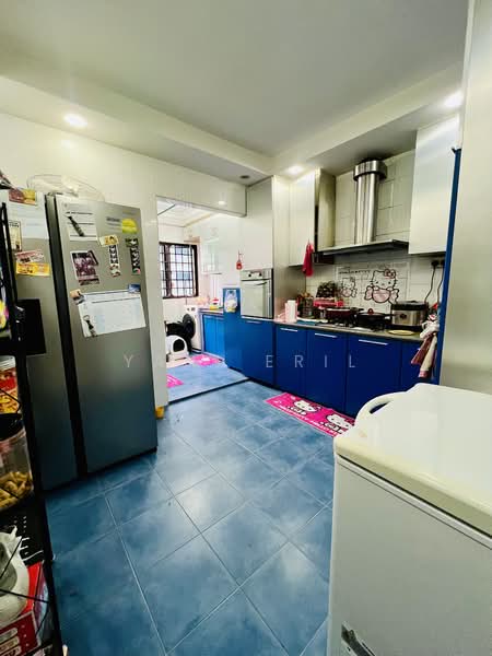 891 Tampines Avenue 8, 891 Tampines Avenue 8, 3 Bedrooms, 1,076 sqft, HDB Flat For Sale, by Yani Eril, 500128902 - Kitchen - PropertyGuru.com.sg