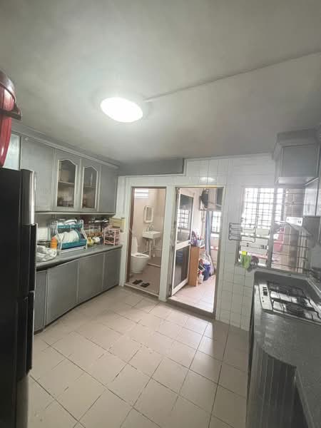 162 Yung Ping Road, 162 Yung Ping Road, 4 Bedrooms, 1,593 sqft, HDB Flat For Rent, by Terence K.H. Lim, 500128910 - Kitchen - PropertyGuru.com.sg