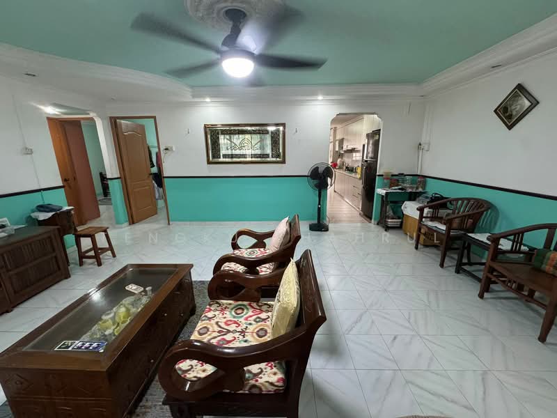321 Bukit Batok Street 33, 321 Bukit Batok Street 33, 3 Bedrooms, 1,054 sqft, HDB Flat For Sale, by TENGKU SHAHRUL, 500128944 - Living Room - PropertyGuru.com.sg