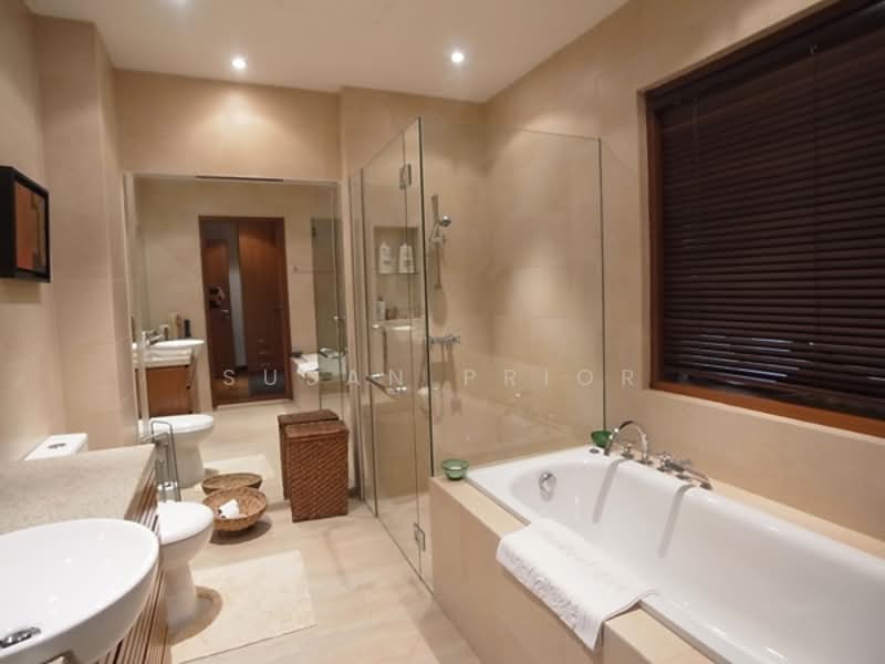 3 1/2 Storeys Fit For a King! BLAIR / CARPARK, Spottiswoode Park Road, Blair Road, 6 Bedrooms, 5,950 sqft, Conservation House For Sale, by Susan Prior, 500128945 - PropertyGuru.com.sg