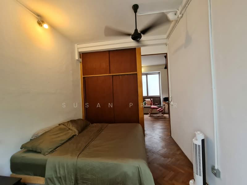 Quirky Designer Tiong Bahru, Tiong Bahru Road Conservation House, 2 Bedrooms, 1,050 sqft, Conservation House For Rent, by Susan Prior, 500128949 - PropertyGuru.com.sg
