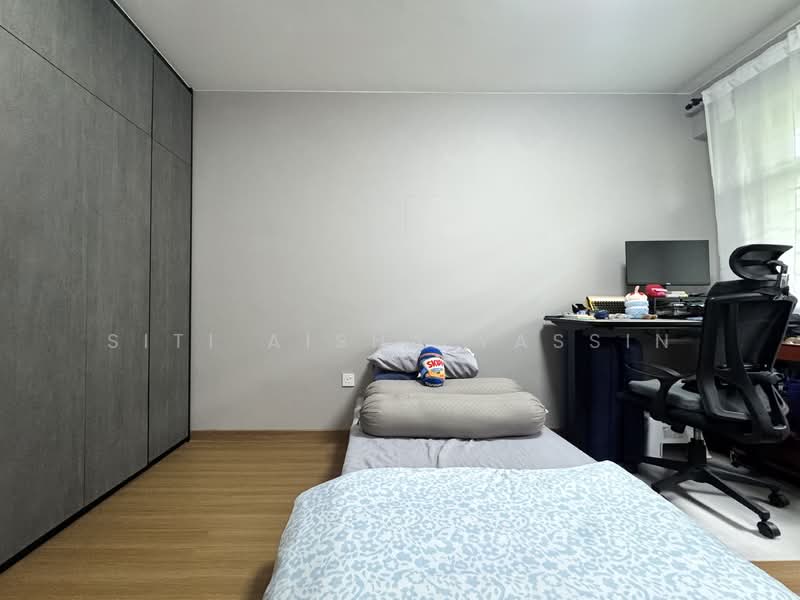 620B Tampines Street 61, 620B Tampines Street 61, 3 Bedrooms, 1,001 sqft, HDB Flat For Sale, by Siti Aisha Yassin, 500128954 - Bedroom - PropertyGuru.com.sg