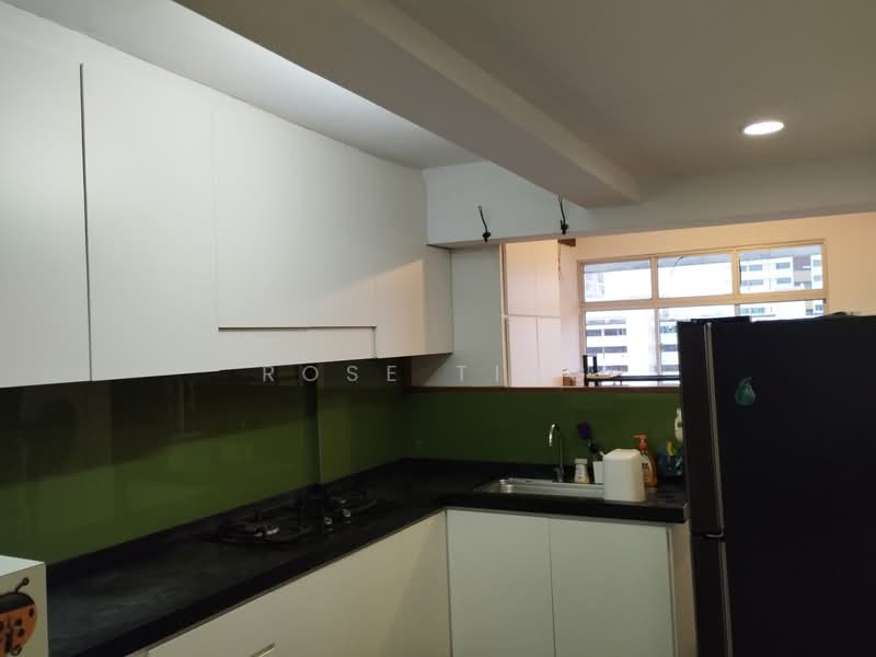 219 Lorong 8 Toa Payoh, 219 Lorong 8 Toa Payoh, 3 Bedrooms, 1,000 sqft, HDB Flat For Rent, by Rose Ting, 500128965 - Kitchen - PropertyGuru.com.sg