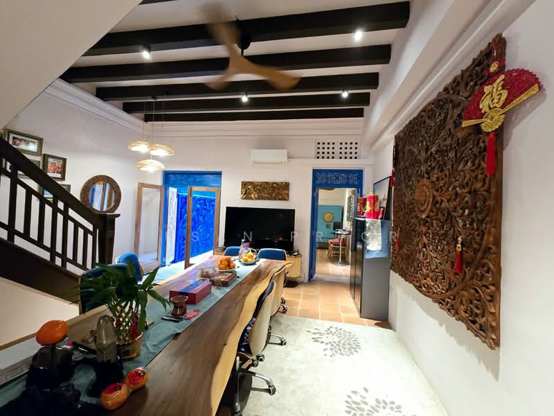 River Valley/ Hoot Kiam/ Great World MRT, River Valley, Hoot Kiam Road Conservation, 3 Bedrooms, 3,150 sqft, Conservation House For Sale, by Susan Prior, 500128968 - PropertyGuru.com.sg