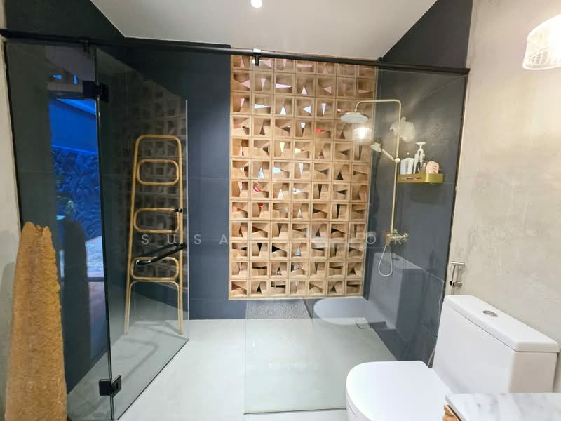 River Valley/ Hoot Kiam/ Great World MRT, River Valley, Hoot Kiam Road Conservation, 3 Bedrooms, 3,150 sqft, Conservation House For Sale, by Susan Prior, 500128968 - PropertyGuru.com.sg