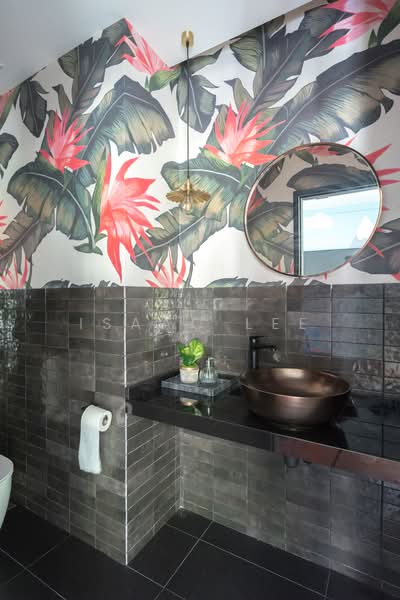 Move-in Condition Corner Terrace in Frankel, , 7 Bedrooms, 5,000 sqft, Corner Terrace For Sale, by Isaac Lee, 500128975 - Bathroom - PropertyGuru.com.sg