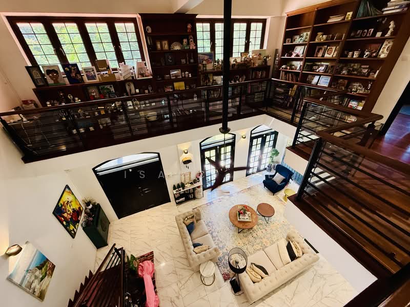 Move-in Condition Corner Terrace in Frankel, , 7 Bedrooms, 3,803 sqft, Corner Terrace For Sale, by Isaac Lee, 500128975 - Living Room - PropertyGuru.com.sg