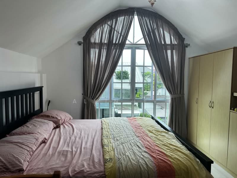 🏆 JIA LANDED 🏆Multi Generation Living Semi-Detached within 1KM to St Nicholas Girls School, Jalan Leban, 8 Bedrooms, 3,500 sqft, Semi-Detached House For Sale, by Alvin Lee, 500128980 - Bedroom - PropertyGuru.com.sg