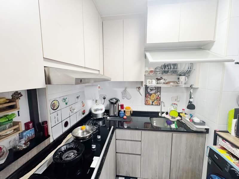 780B Woodlands Crescent, 780B Woodlands Crescent, 1 Bedroom, 506 sqft, HDB Flat For Sale, by Bob Leung KH, 500128994 - Kitchen - PropertyGuru.com.sg