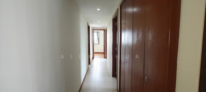 Whitewater, 21 Pasir Ris Street 72, 3 Bedrooms, 1,141 sqft, Condominium For Rent, by Alex Chua, 500128999 - Corridor - PropertyGuru.com.sg